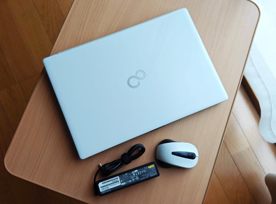 Fujitsu Lifebookノートパソコン
