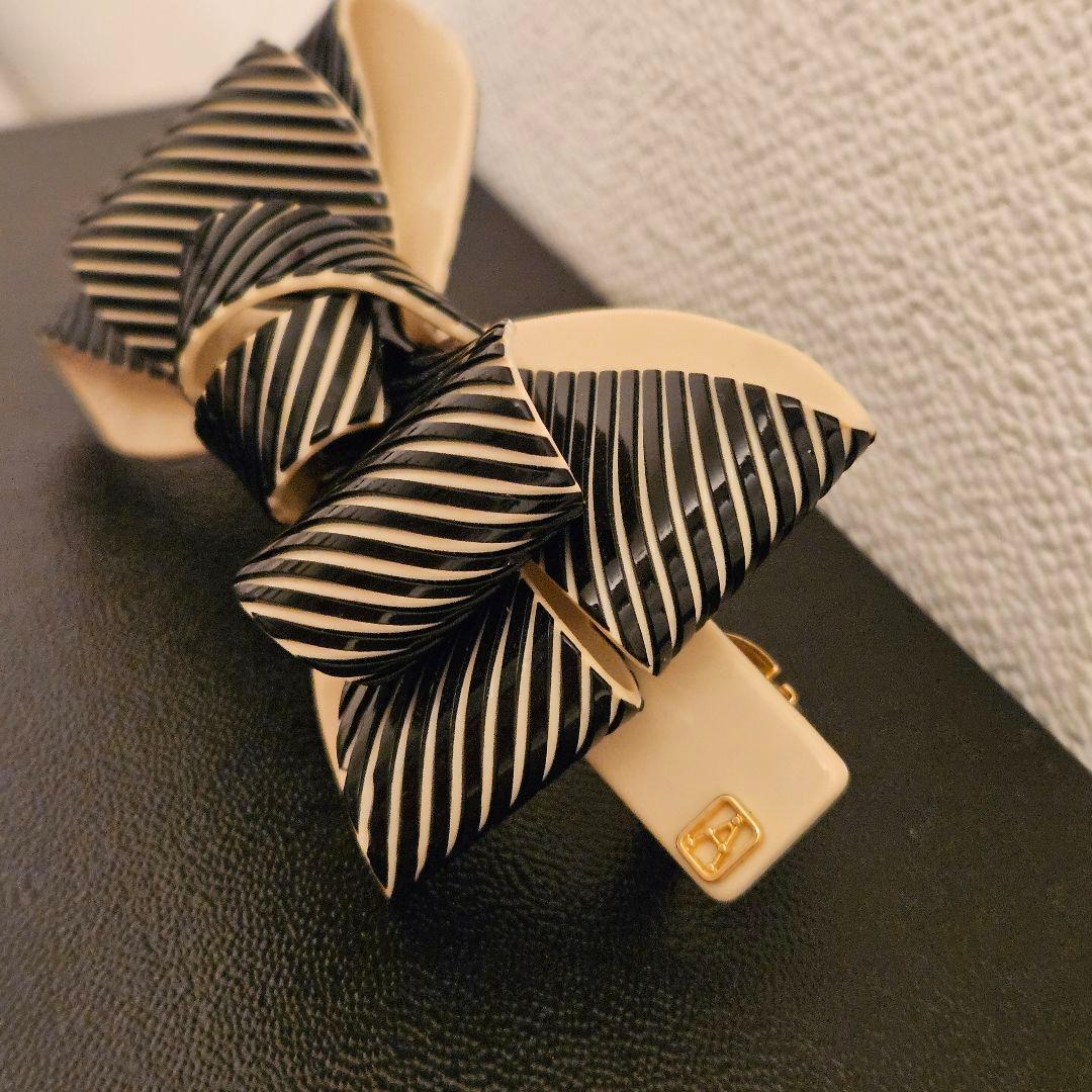 【三越購入】アレクサンドルドゥパリ　リボンバレッタ　新品　黒×ベージュ