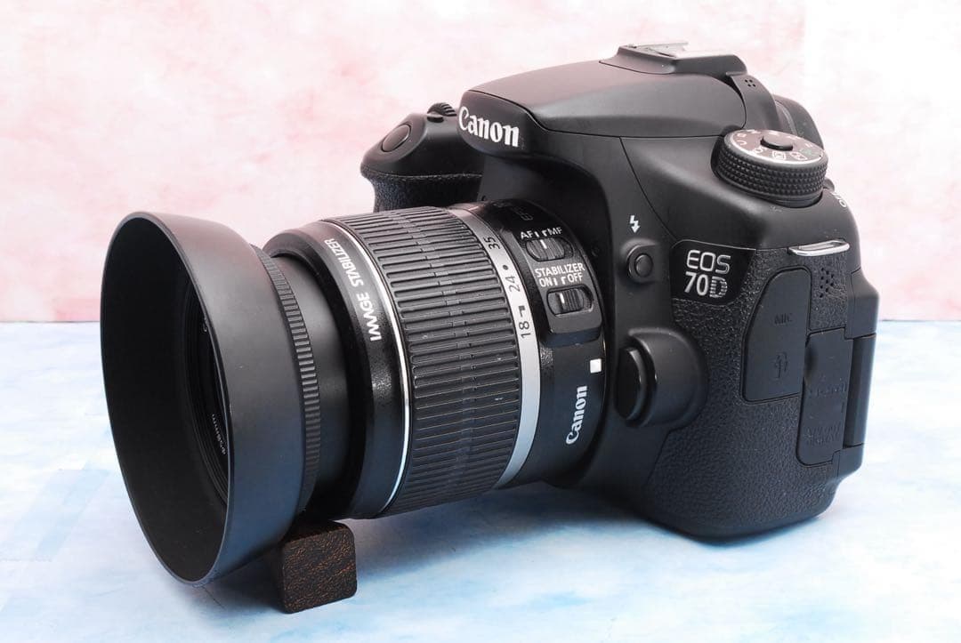 Canon EOS 70D☆手ぶれ補正☆スマホ転送OK☆美品☆一眼レフカメラ