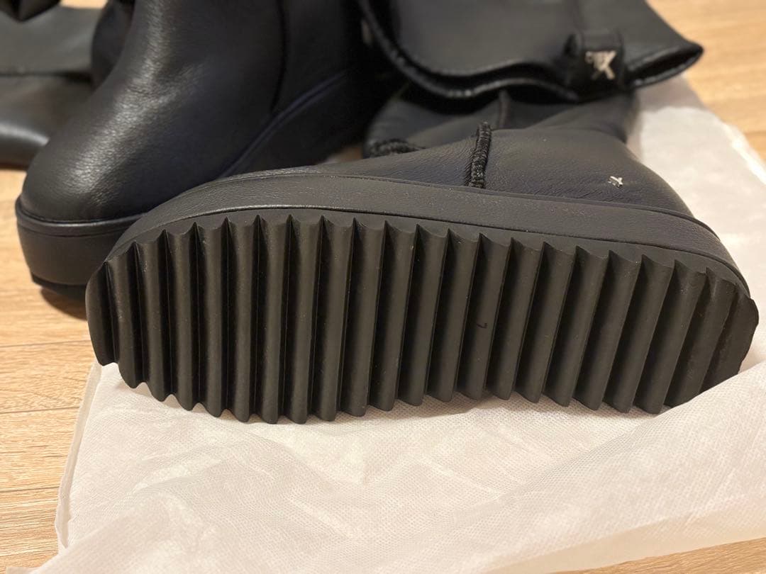 YELLO JACOB LOOSE FIT LONG BOOTS ブラック L