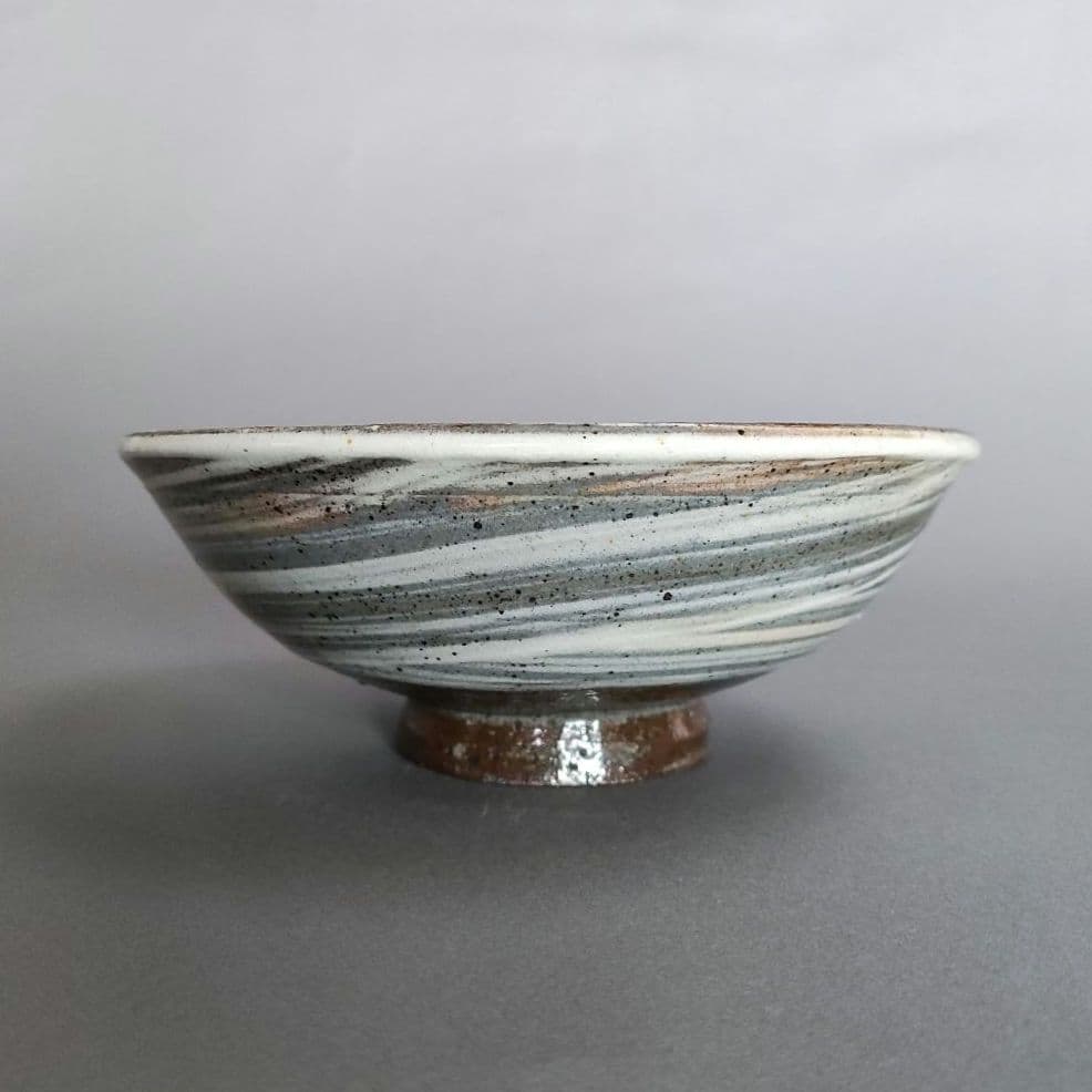 中里隆　唐津焼器(２ケ一括)　 唐津刷毛目碗、絵唐津四方鉢