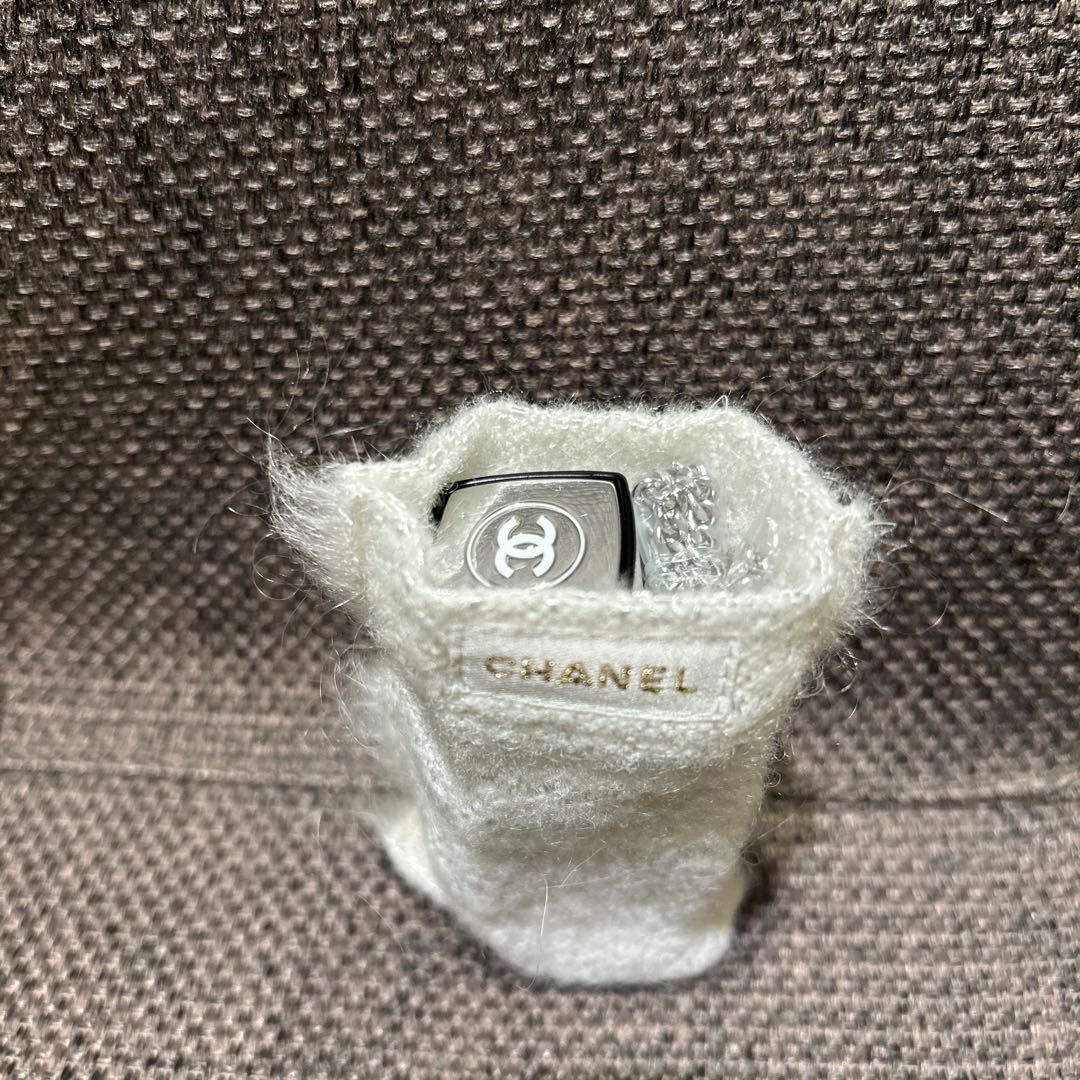 シャネルNo5 ロー　オードゥ　トワレット　パース　スプレー　チャームチェーン付