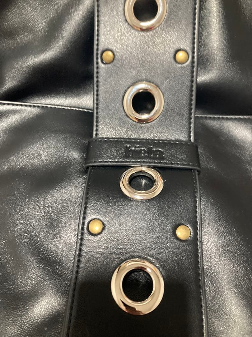 黒 hietaショルダーバッグ