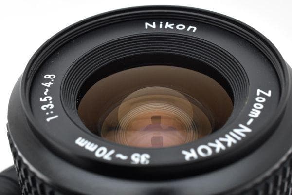NIKON ZOOM-NIKKOR 35-70mm f3.5〜4.8