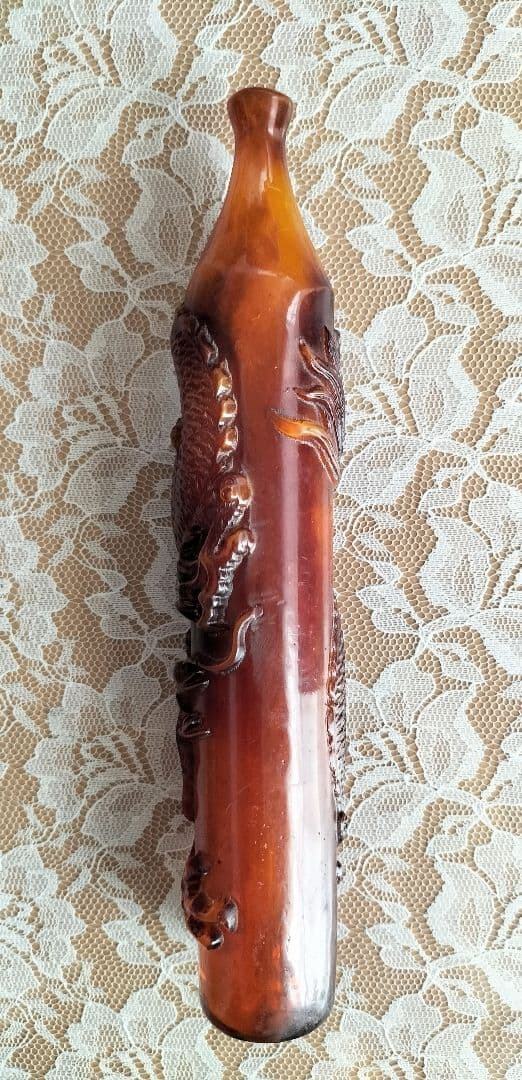 琥珀の装飾品