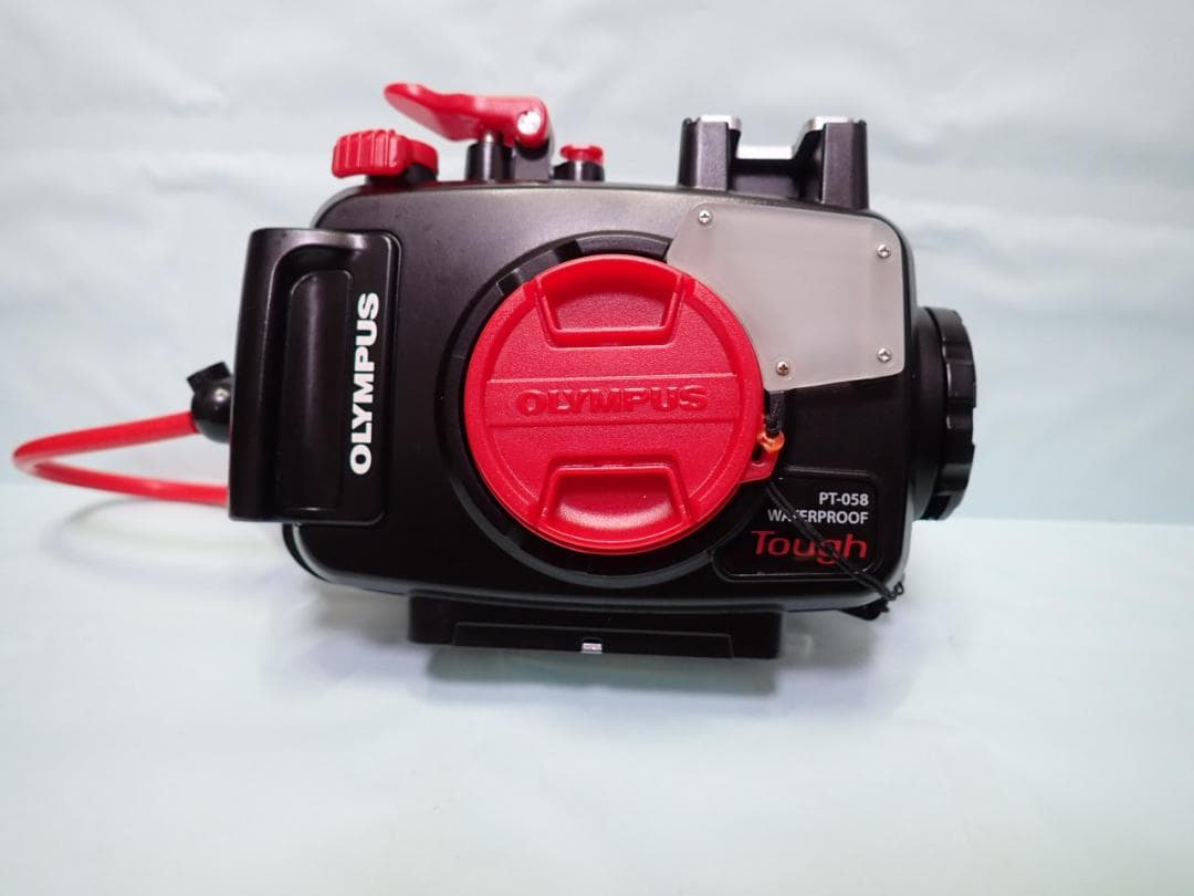 Olympus Tough TG-5デジタルカメラ・防水ケースセット