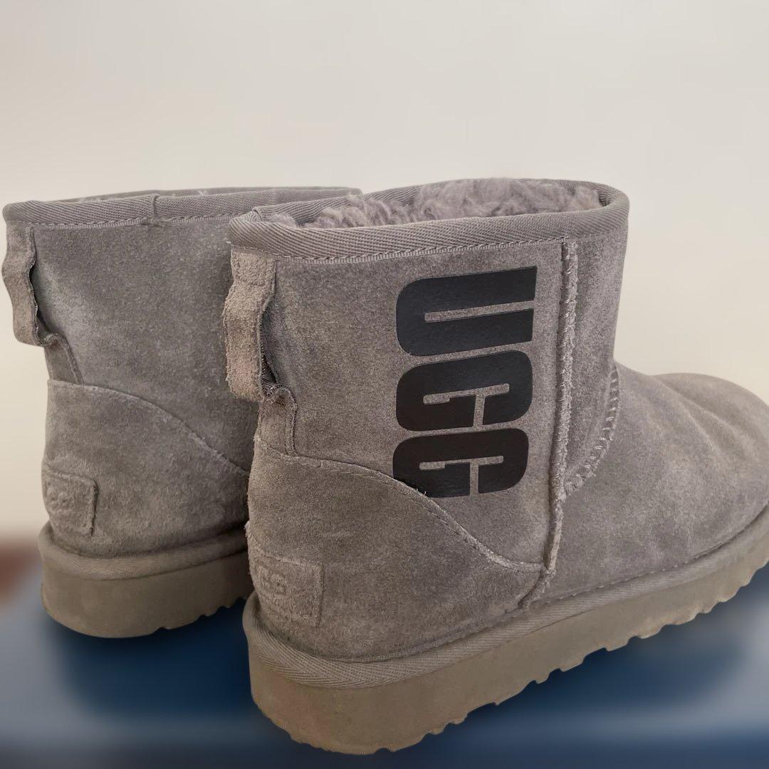 U*k様 UGG アグ ブーツ クラシックミニ ラバーロゴ 1108231 ムー