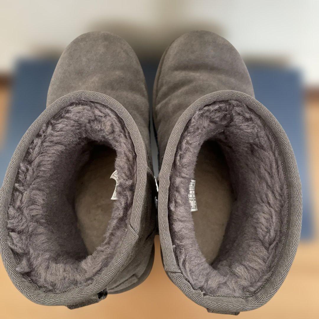 U*k様 UGG アグ ブーツ クラシックミニ ラバーロゴ 1108231 ムー