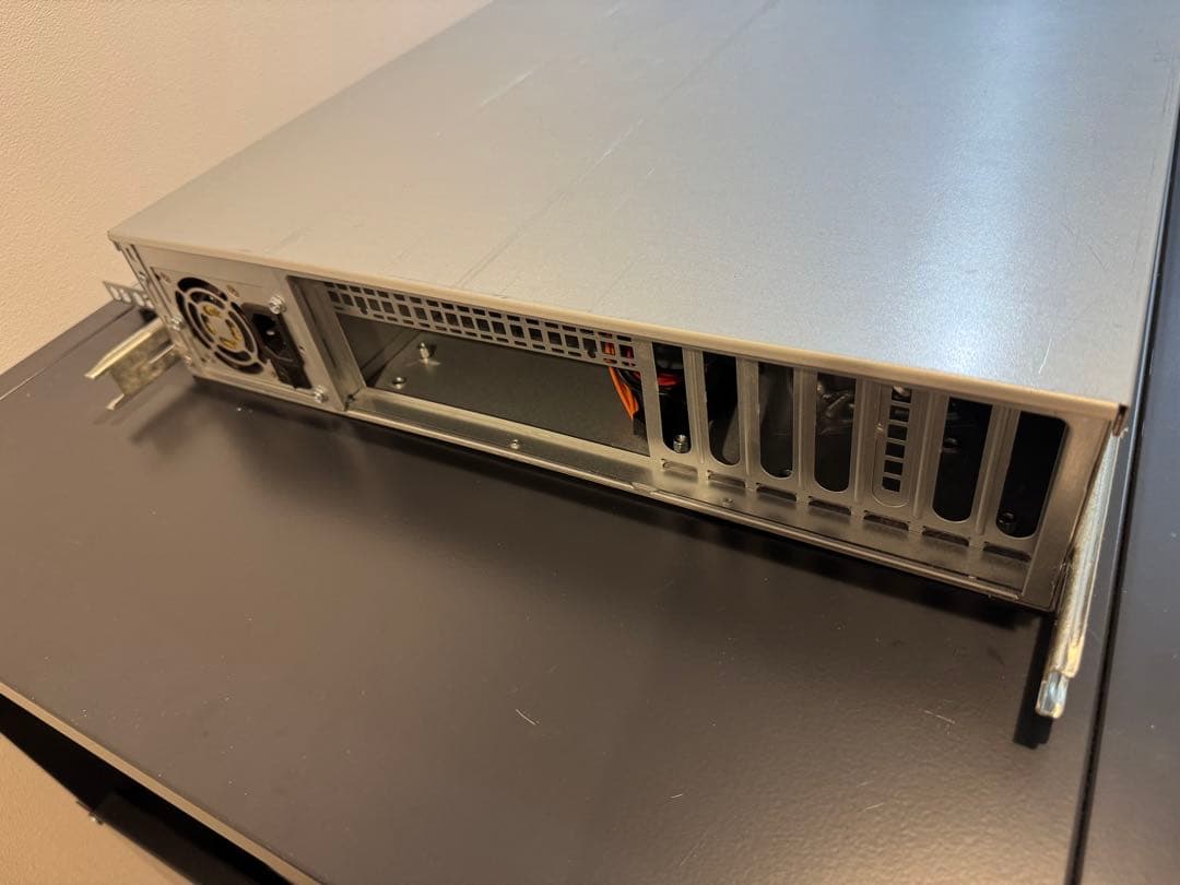 2Uラックマウントケース TGC-F2-650 800W電源 静音ファン交換済