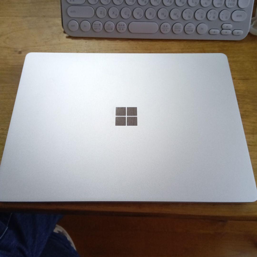 Microsoft Surface Laptop go シルバー office