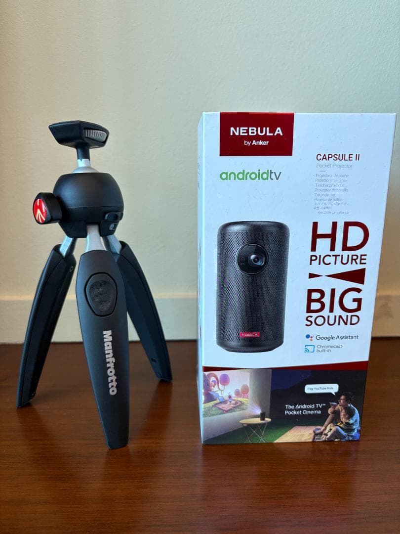 NEBULA CAPSULE II プロジェクター 三脚付き 海外モデル