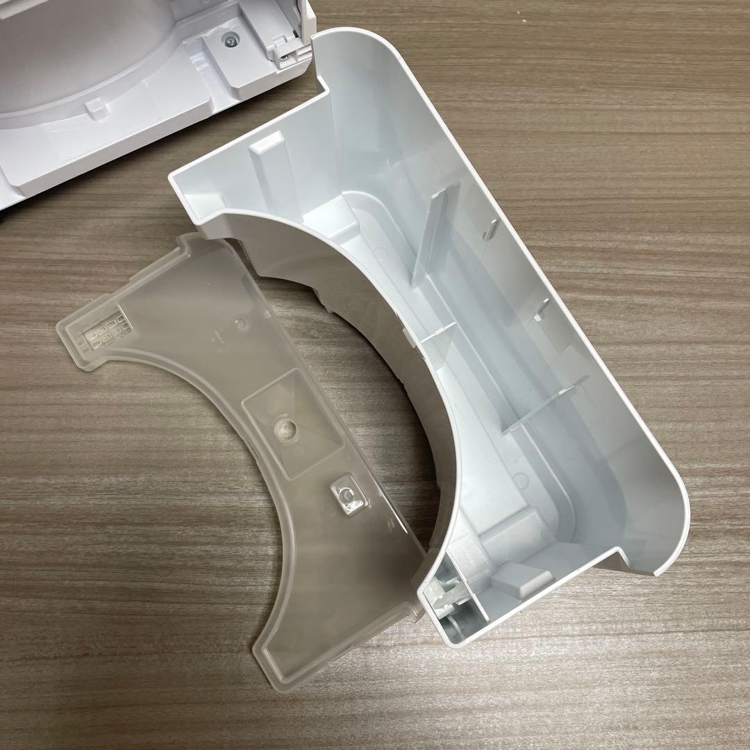 アイリスオーヤマ2023年製コンパクトクーラー 使用半月 極美品 送料無料