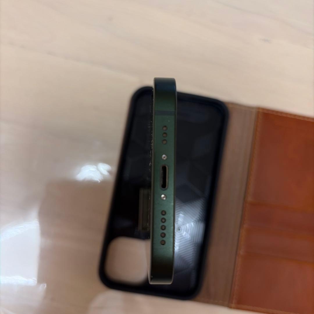 iPhone13本体