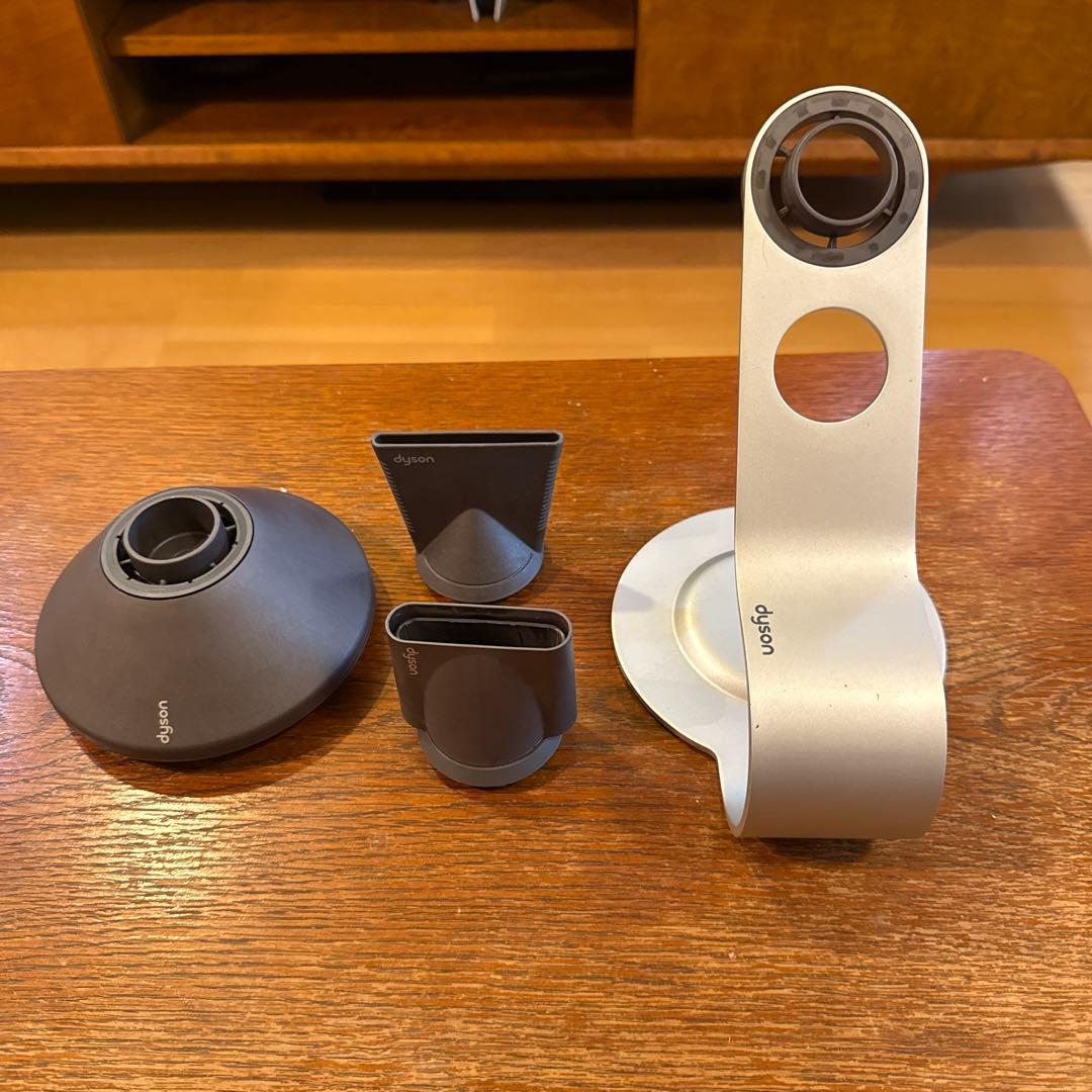Dyson ヘアドライヤー シルバーpro用