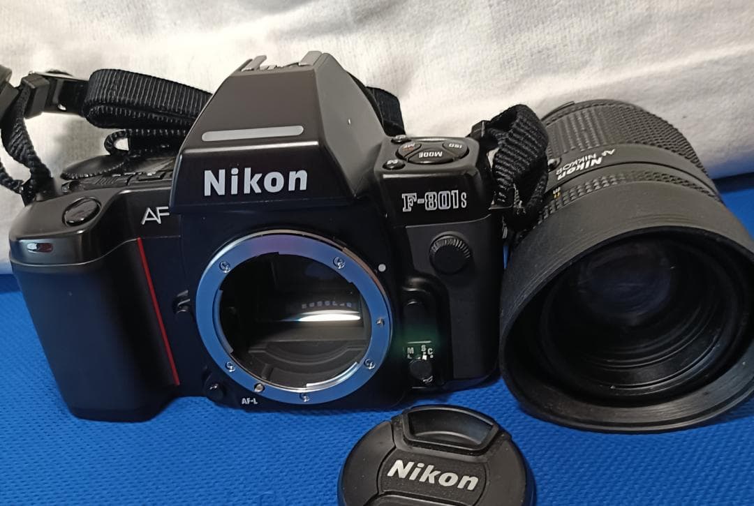 超美品 ’91年高級中級機 Nikon F801S 35-105mm フード付