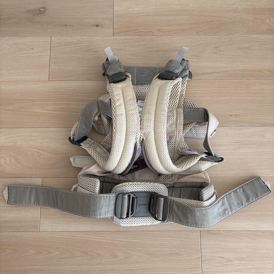BabyBjorn ベビービョルン♡ 抱っこ紐 ハーモニー クリーム