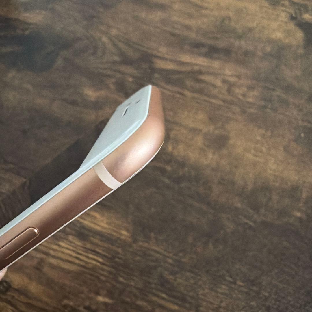 【美品】Apple iPhone 8 64GB ドコモ