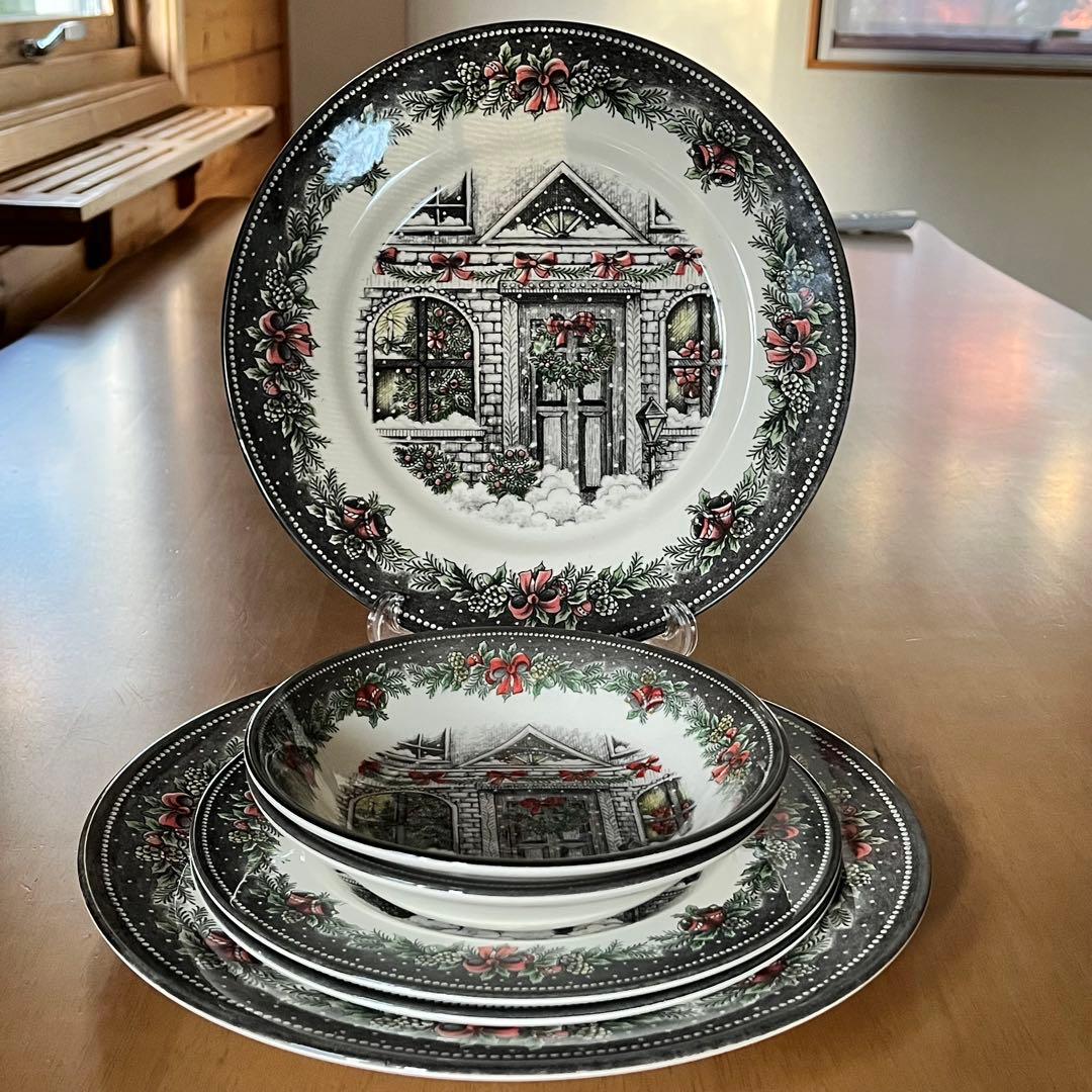 【美品】英国製　ロイヤルスタッフォード★Holly Night★ペアセット