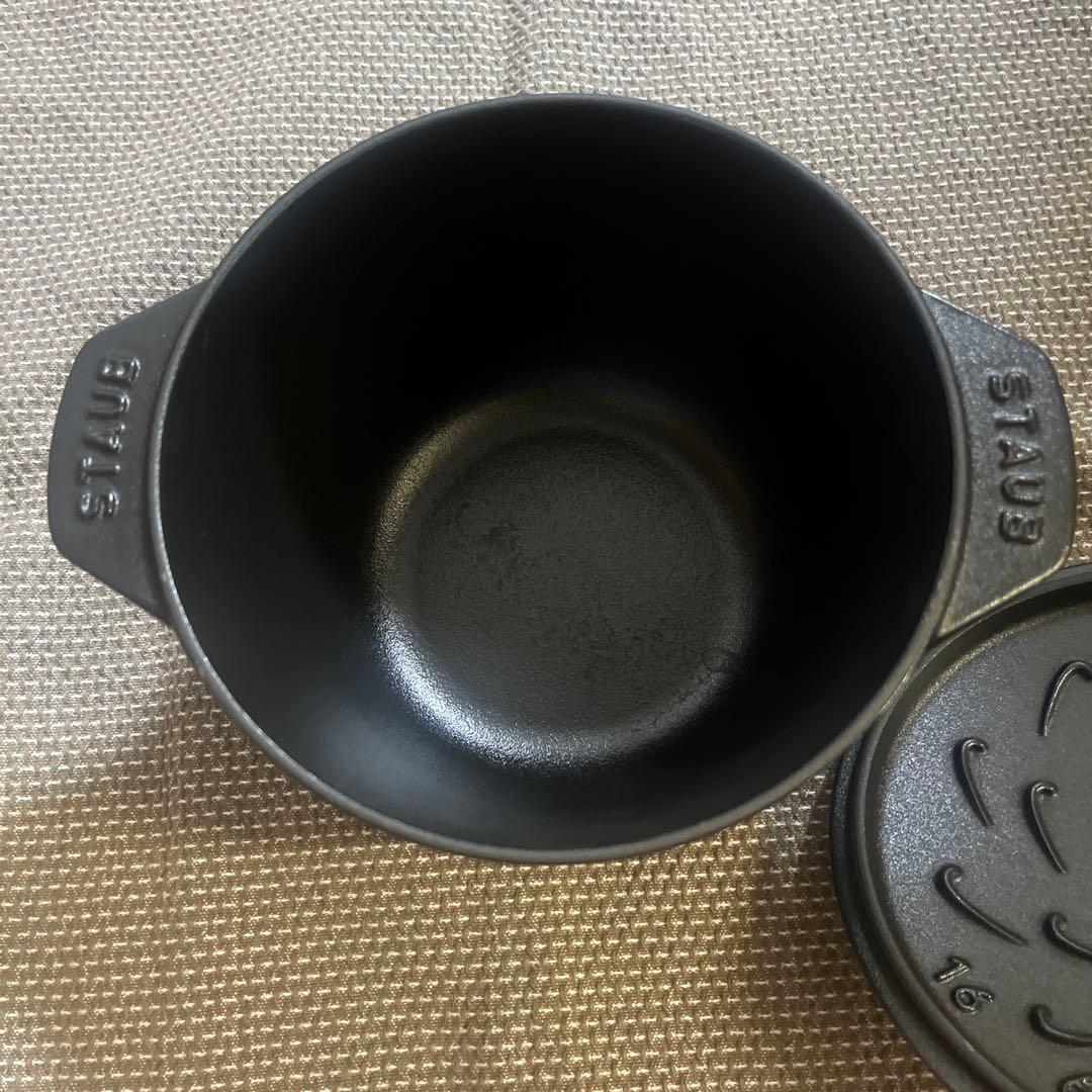 ストウブ　ラ・ココット de GOHAN M 16 cm ブラック