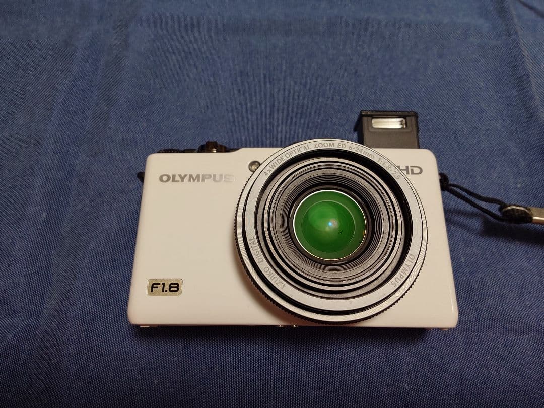 OLYMPUS xz-1 純正充電器付き