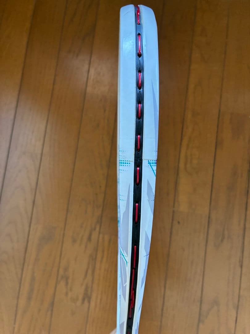 まぁーくん出品Yonex ボルトレイジ5VS カスタムフィット　白