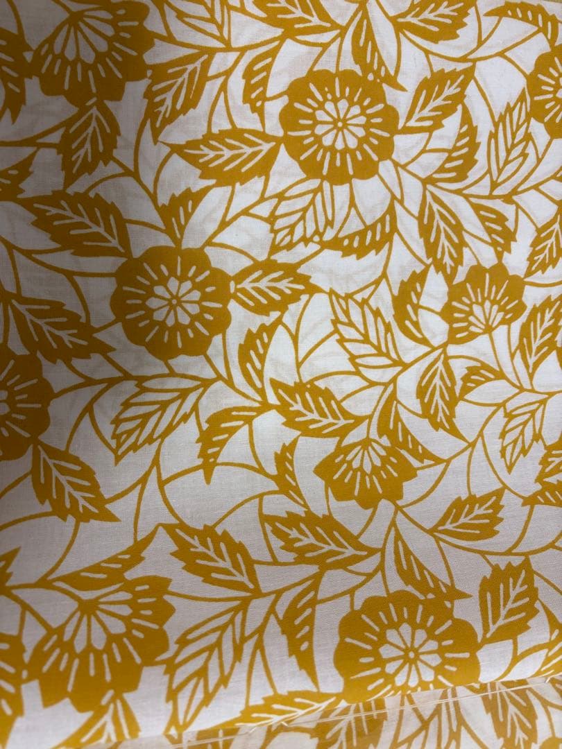 【新品・未仕立て】伊勢型紙 浜松本染 綿100％ 浴衣反物 からし色 花柄