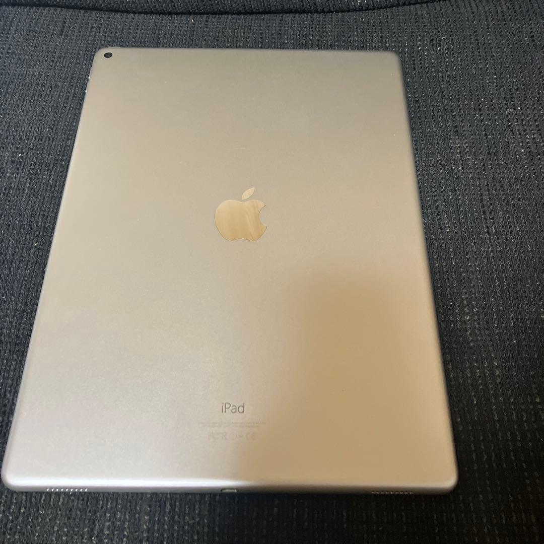美品だけどバッテリーでジャンク！ iPad Pro 12.9 32GB 第一世代