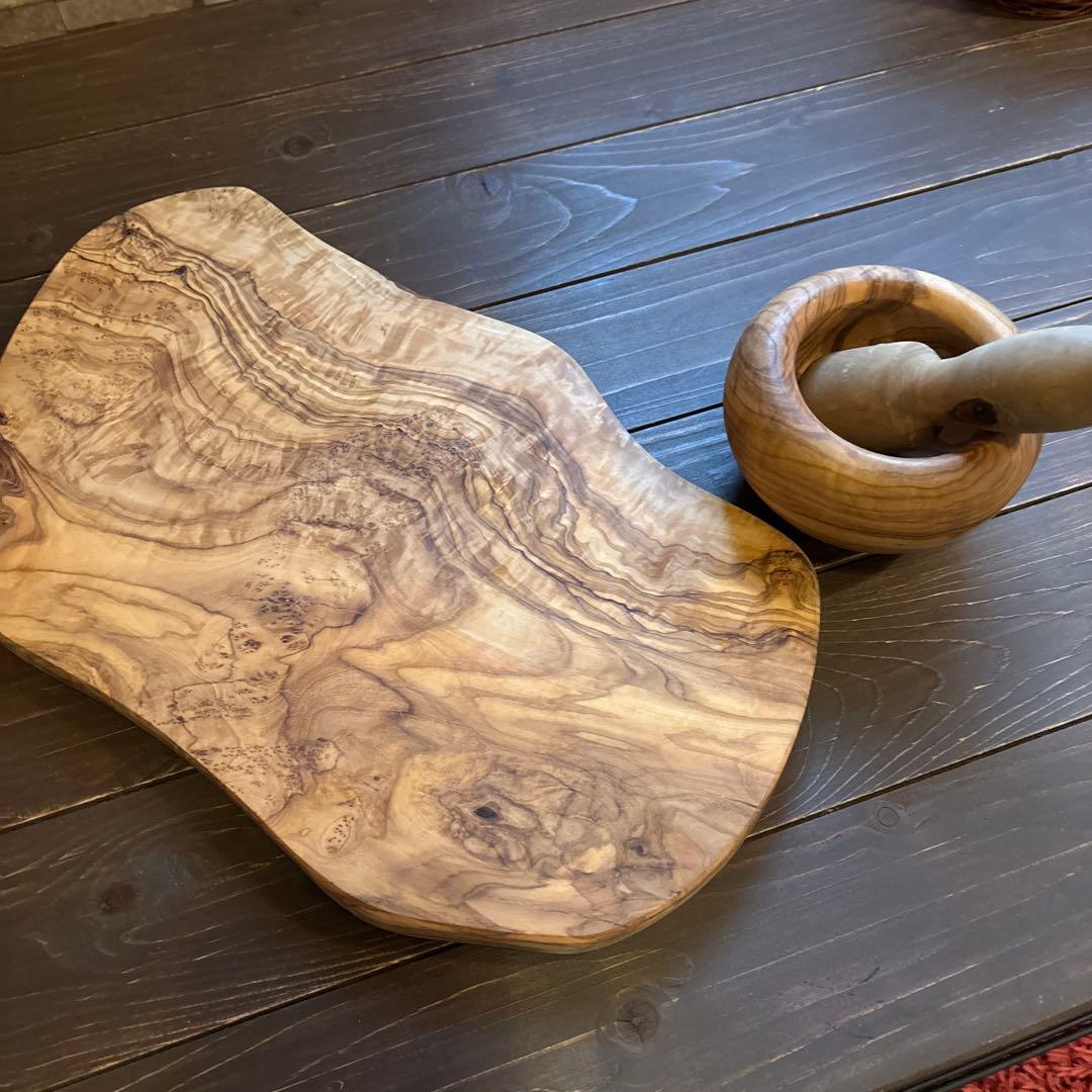 オリーブの木　まな板LL+乳鉢L