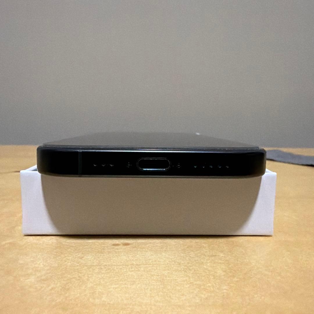 スマートフォン本体 iPhone 16 Pro Black Titanium 256GB
