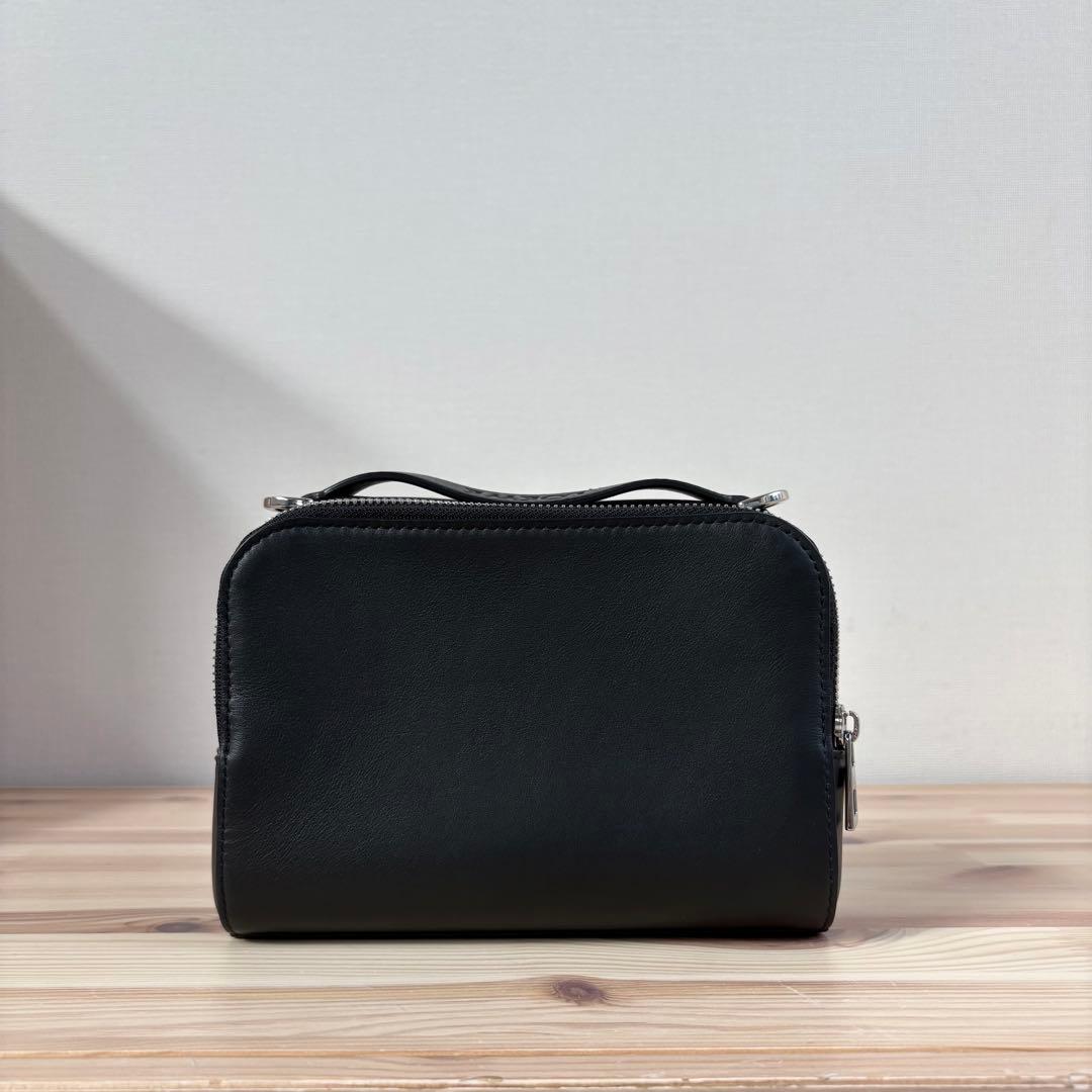 極美　LOEWE　ロエベ　2way クロスボディ　カメラバッグ　ショルダーバッグ