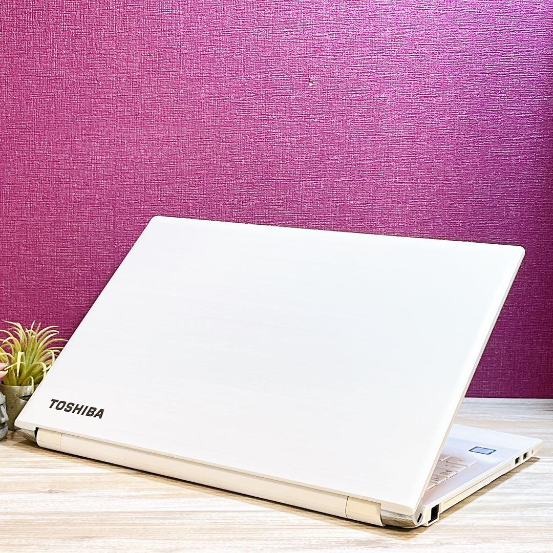 【美品】人気の白✨すぐ使えるノートパソコン✨カメラ付き✨ブルーレイ✨初心者に