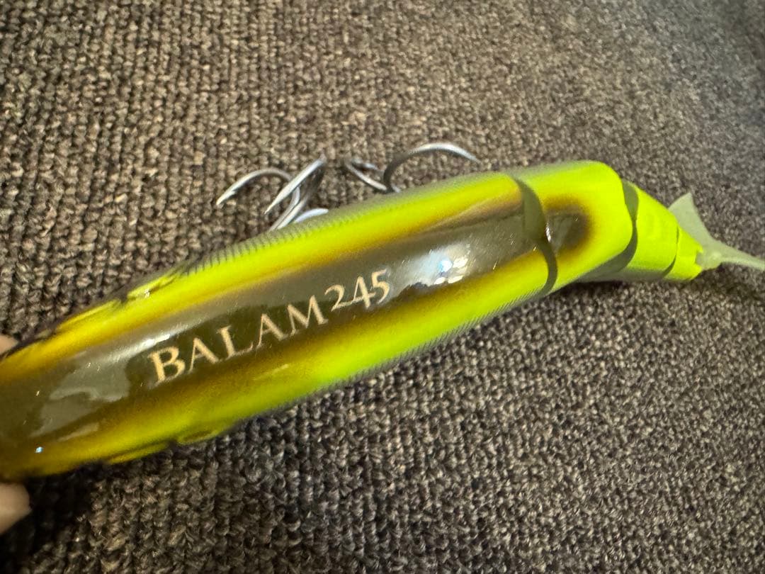 マドネス BALAM 245 バラム ビッグベイト 未使用品