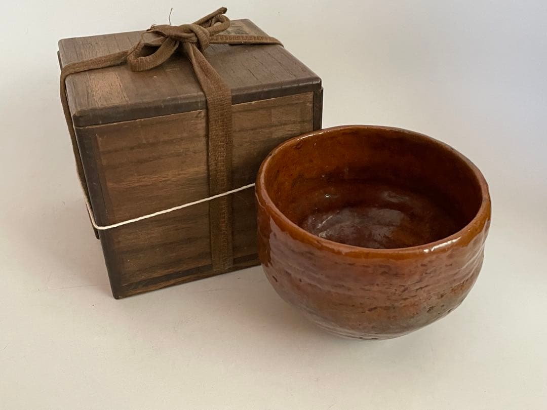 茶道具　骨董　大樋焼　飴釉　手捻り　茶碗　抹茶碗　共箱