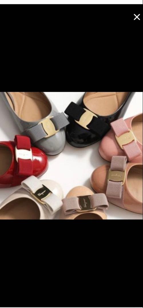 Salvatore Ferragamo ヴァラ リボン シルバー サイズ8