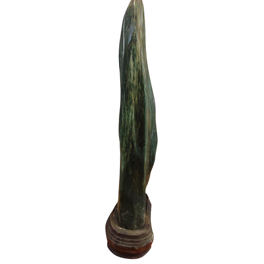 蛇文岩　台付飾り石　高さ64cm