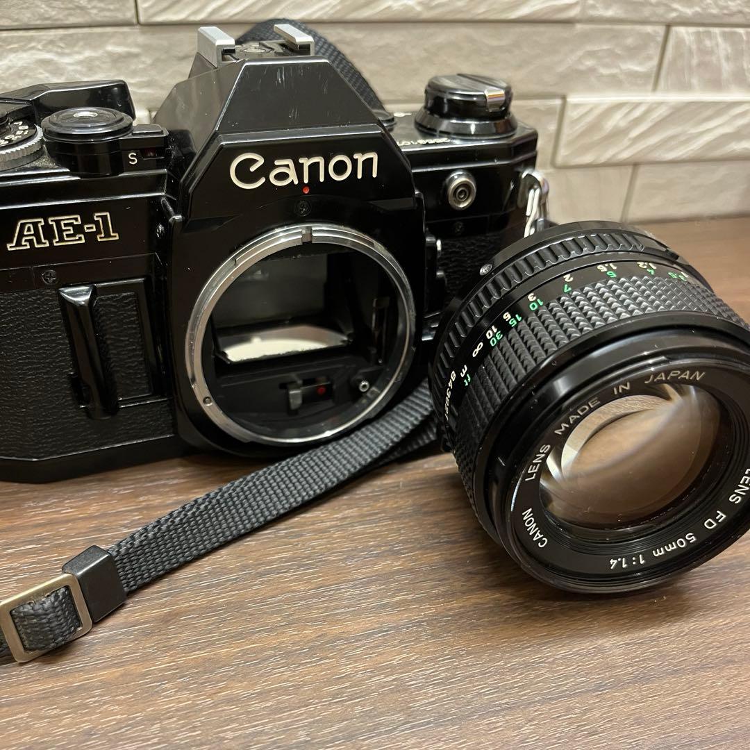 Canon AE-1 フィルムカメラ Lens FD 50mm f/1.8