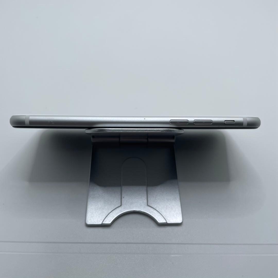 【格安美品】iPhone SE2 128GB simフリー本体 350