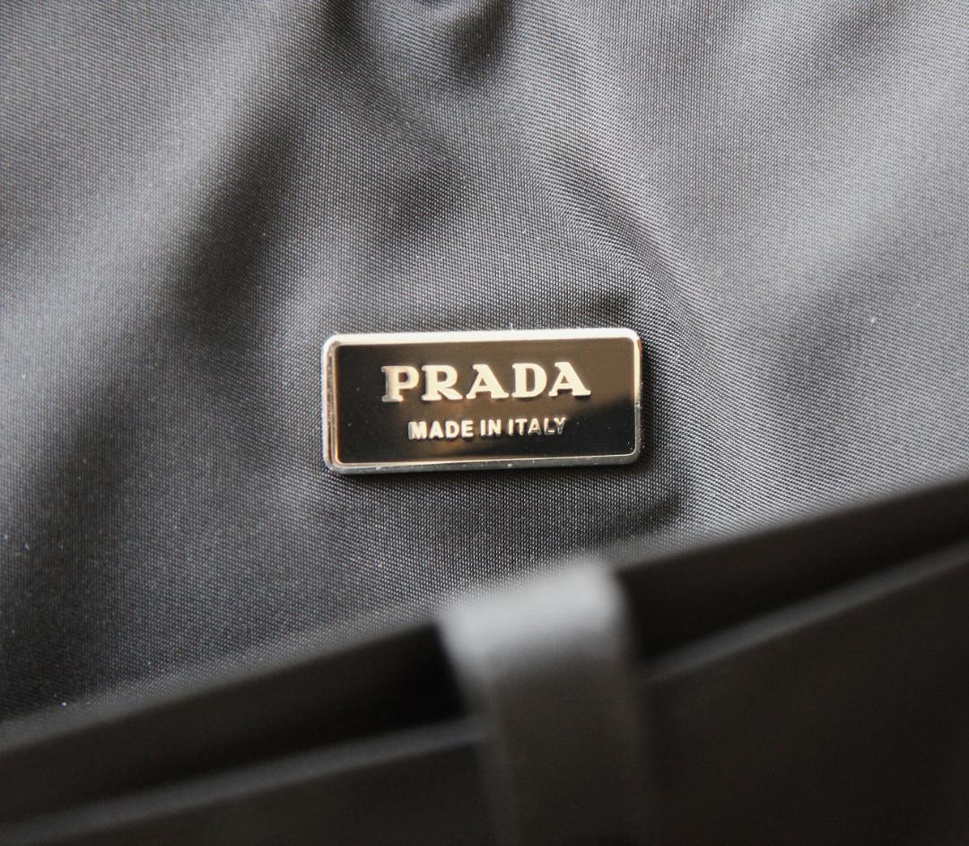 PRADA V147S ラップトップ・ショルダー