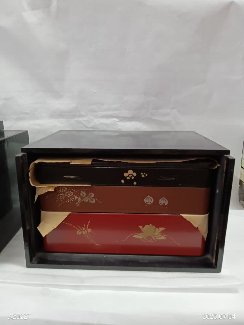 漆本塗り　重箱セット