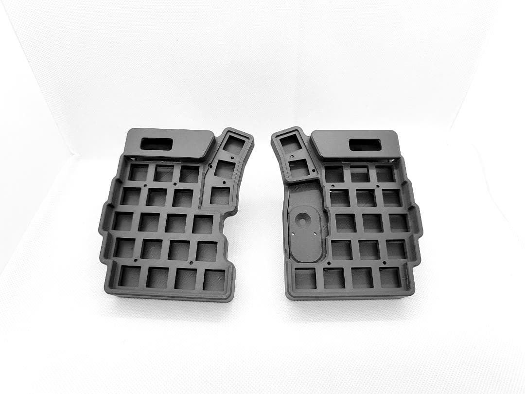 Keyball39ケース 可変テンティング、パームレスト付き