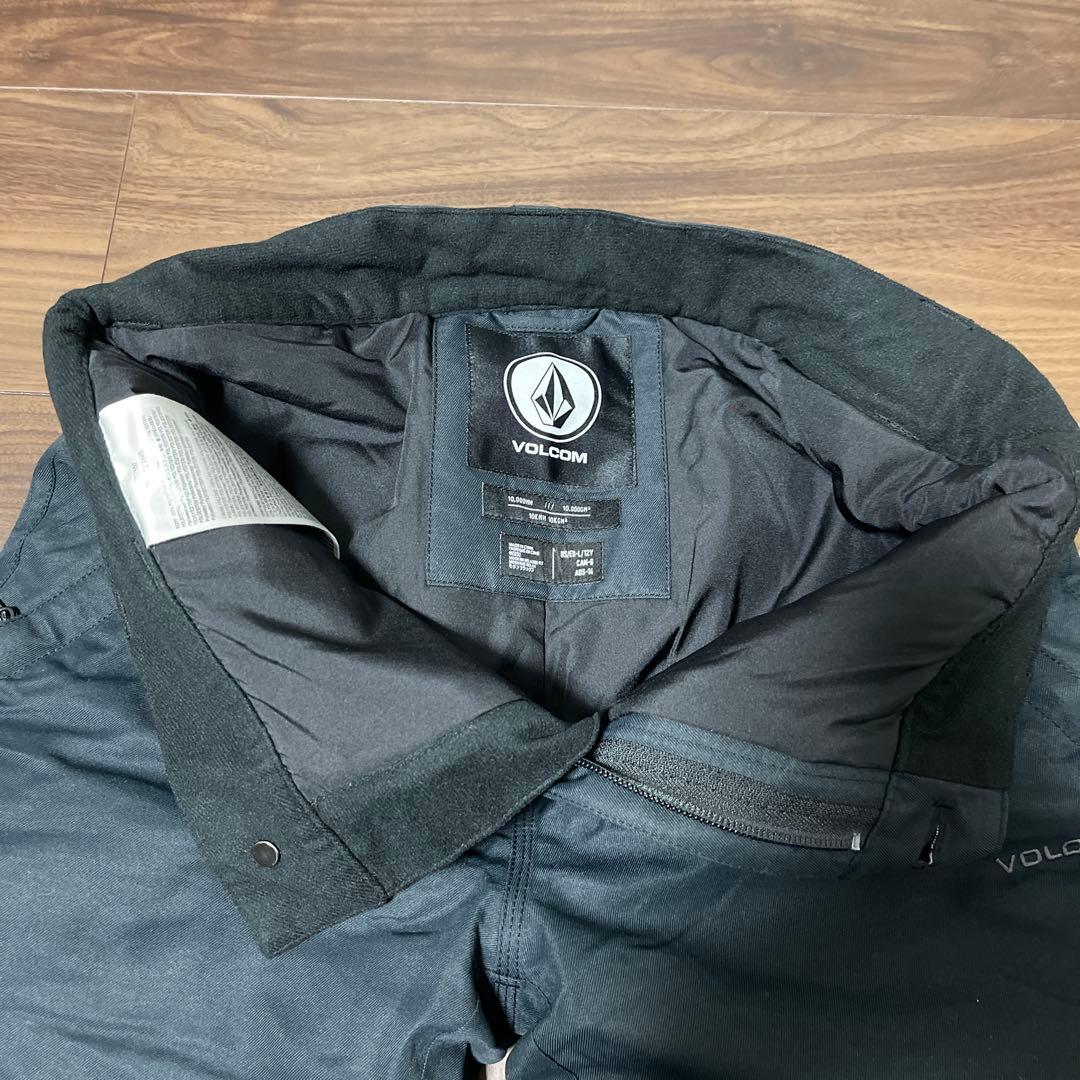 VOLCOM スノーボードウェア上下　子供用　赤黒迷彩