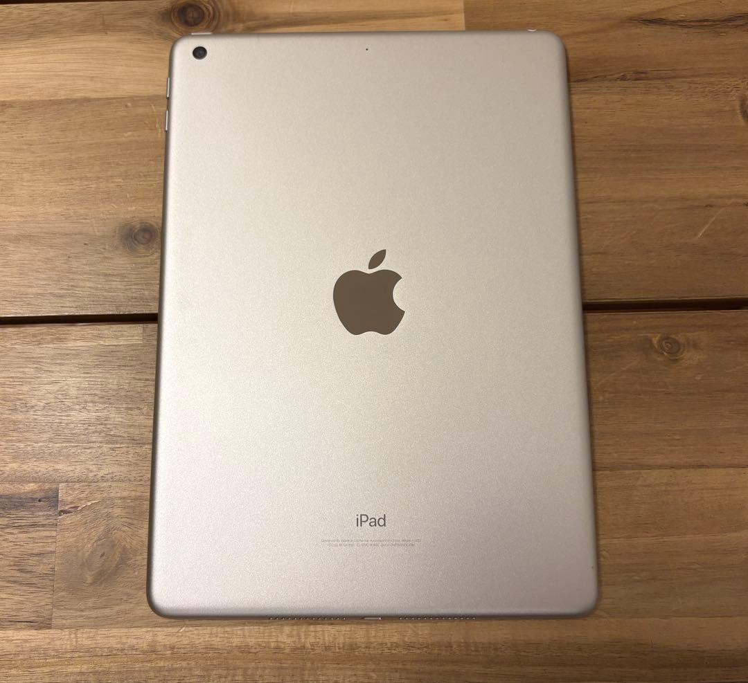 iPad 第6世代 Wi-fi版 32GB フィルム+ケース付き