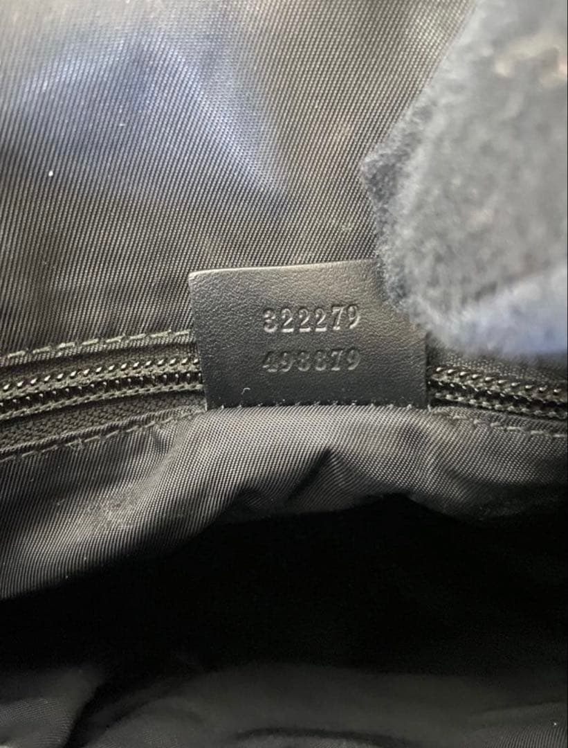 GUCCI ショルダーバッグ　GG スプリーム　ブラック　レザー　メンズ　斜掛