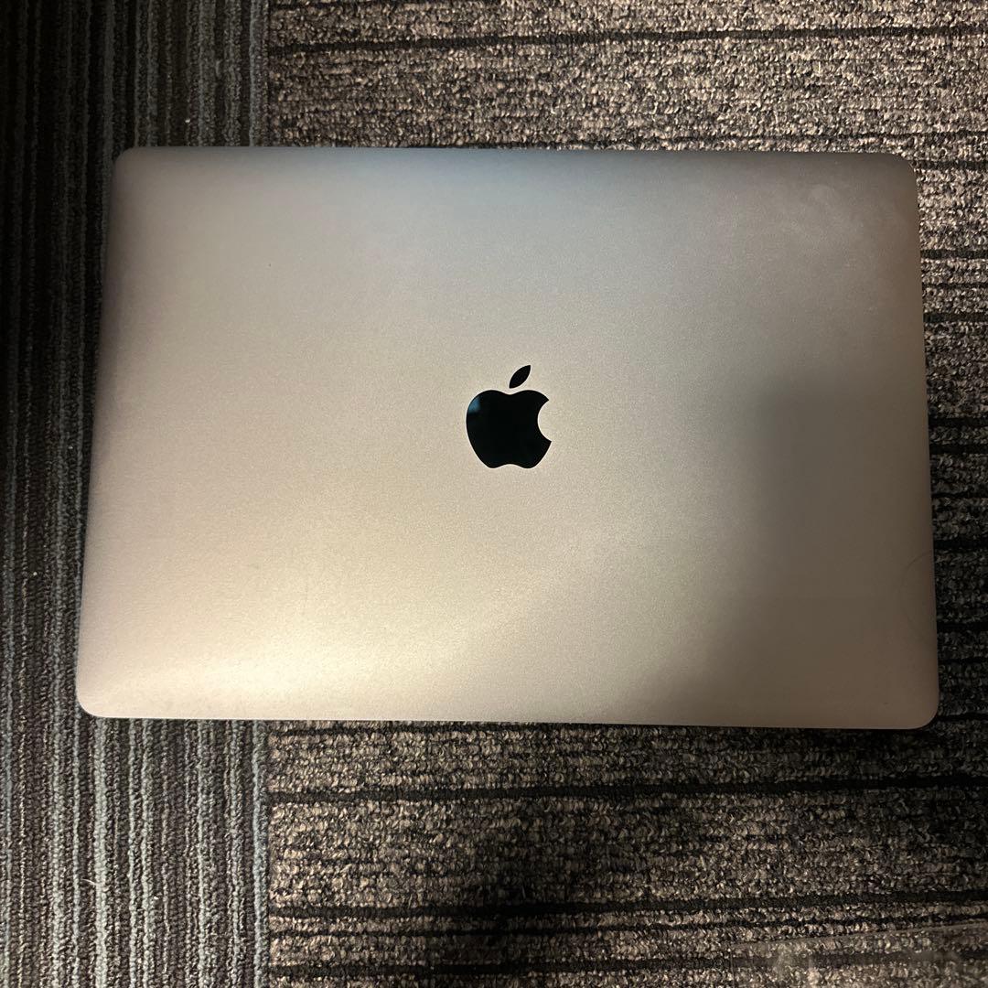 MacBook Air 13インチ A2179 i7 16GB 512GB 4
