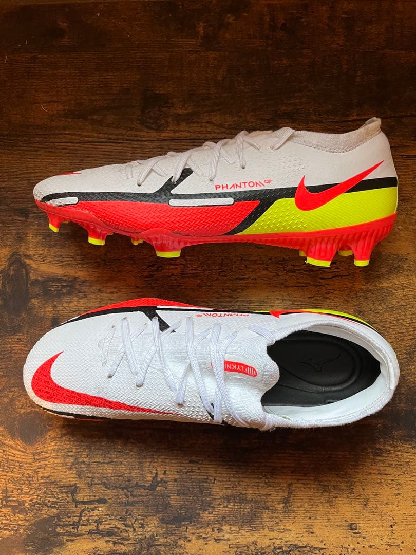 ナイキ ファントムGT2 PRO FG