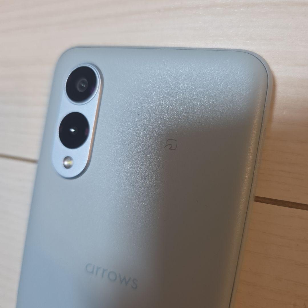 arrows We2 F-52E スマートフォン本体