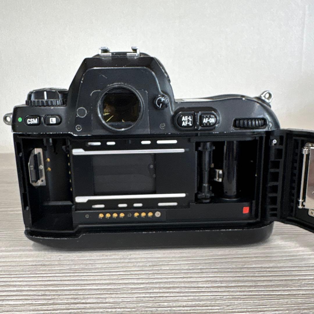 Nikon F100 一眼レフカメラ　ジャンク品