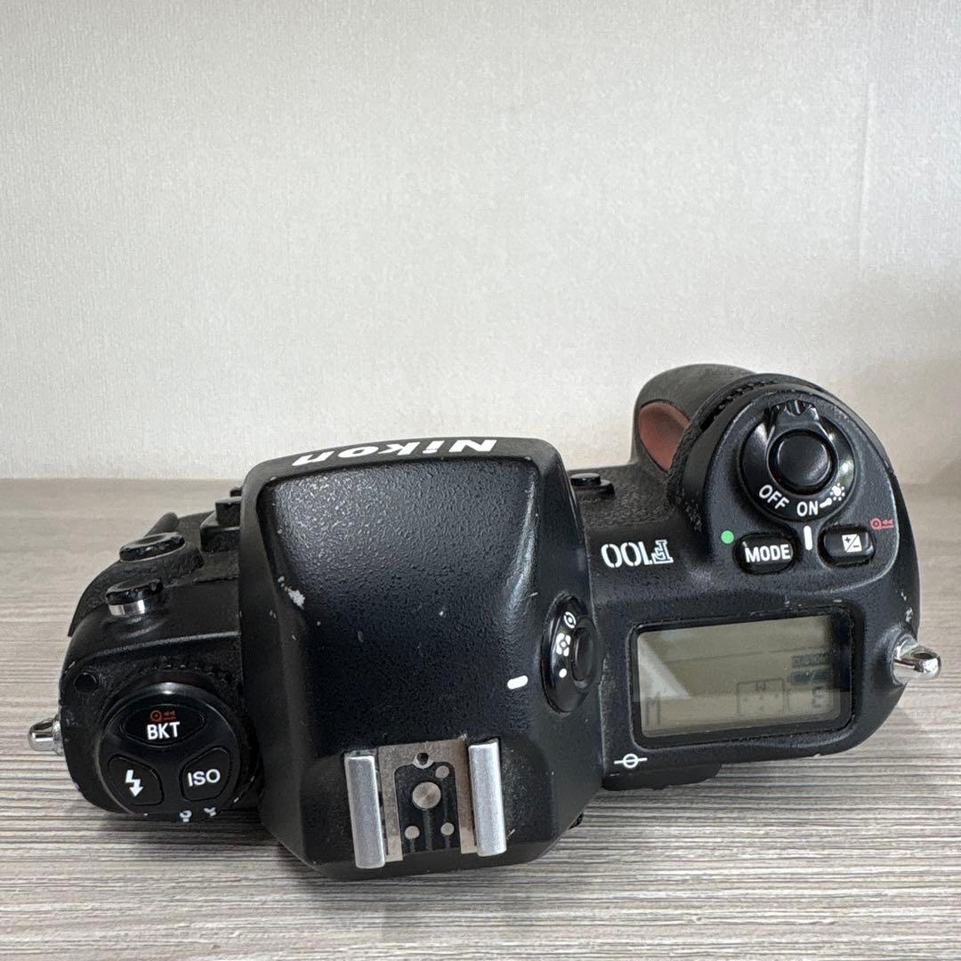 Nikon F100 一眼レフカメラ　ジャンク品