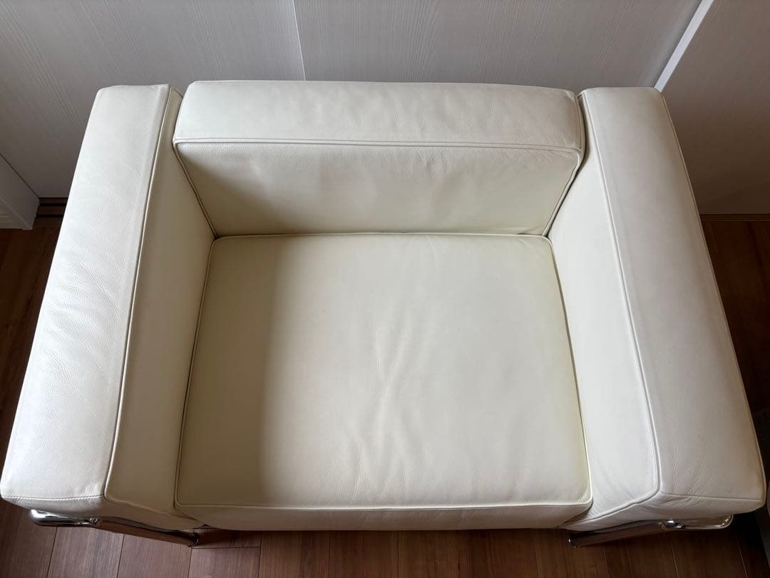 カッシーナLC3