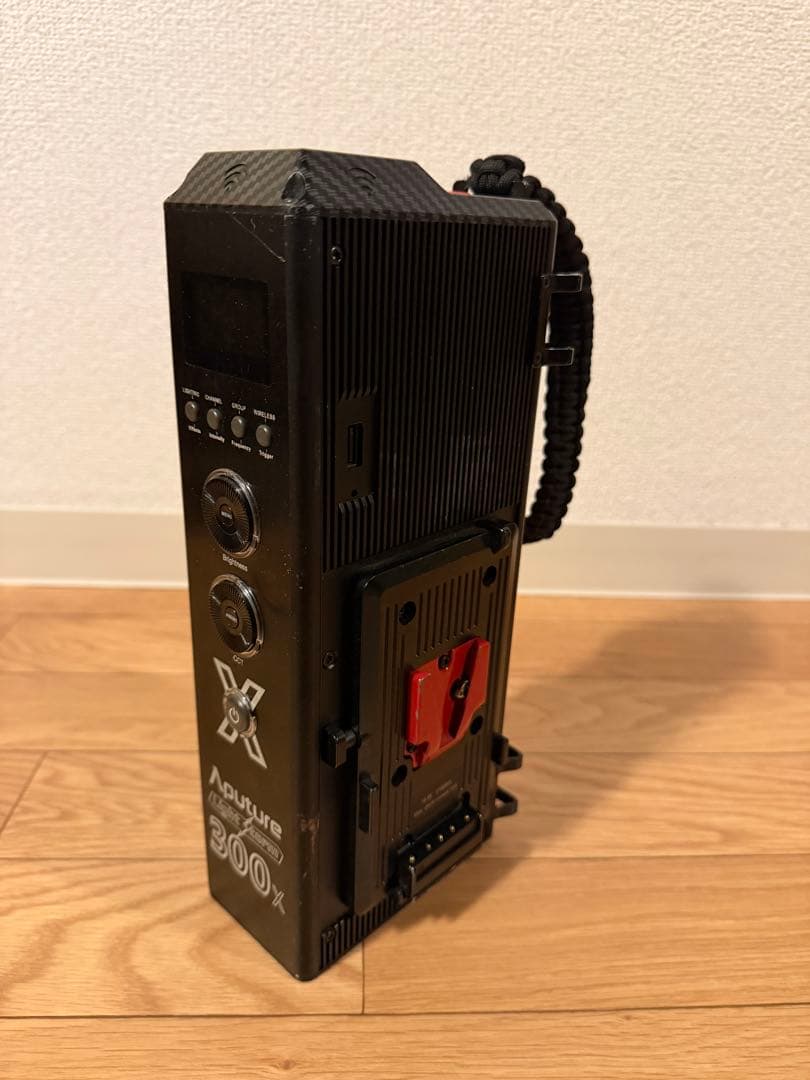 d*e様 Aputure 300X 高出力LEDライト + Frenel 2Xレ